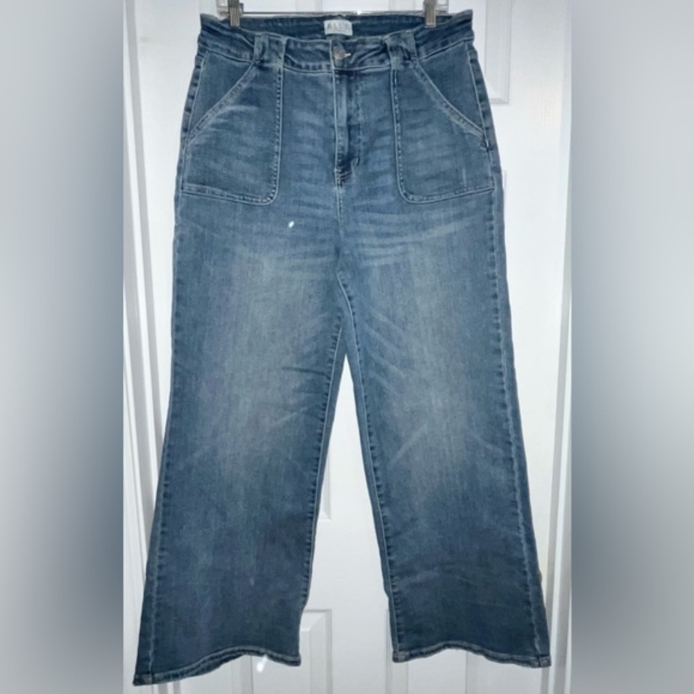 Blue Artemis Jeans Size 12  High Rise WIDE LEG Cotton Blend Stretch